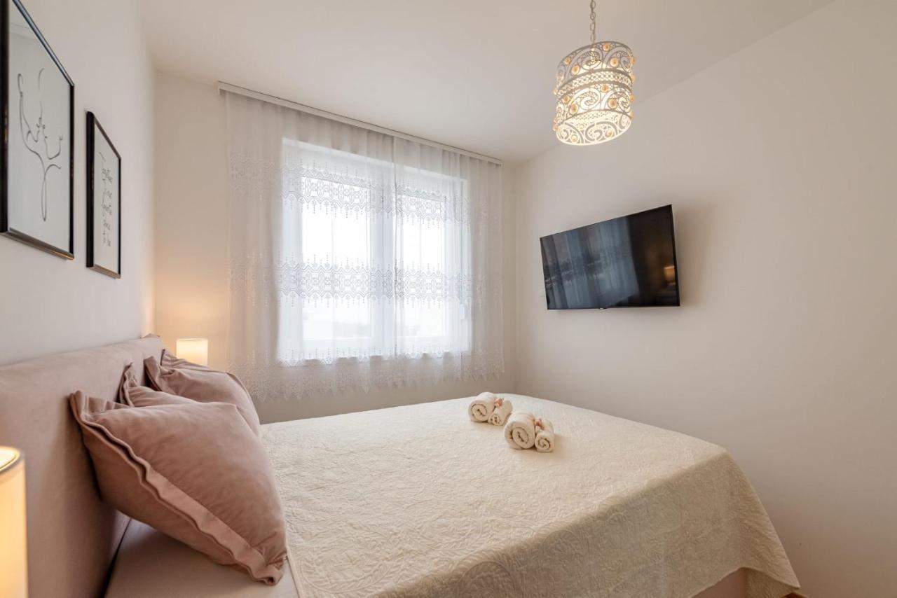 Apartment Designer With Garage And Balcony - Zadar