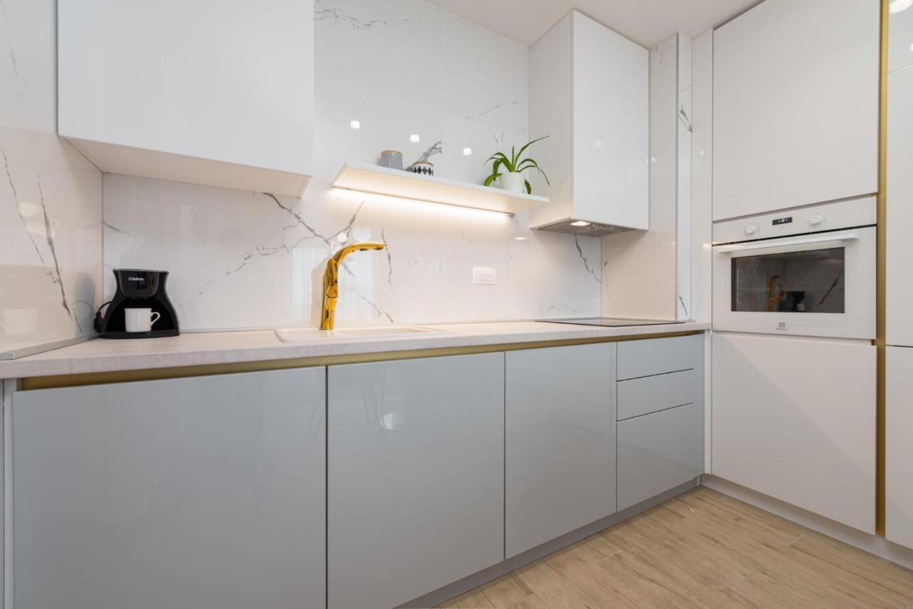 Apartment Designer With Garage And Balcony - Zadar