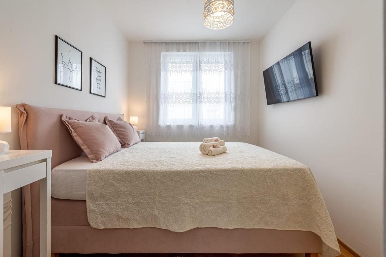 Apartment Designer With Garage And Balcony - Zadar